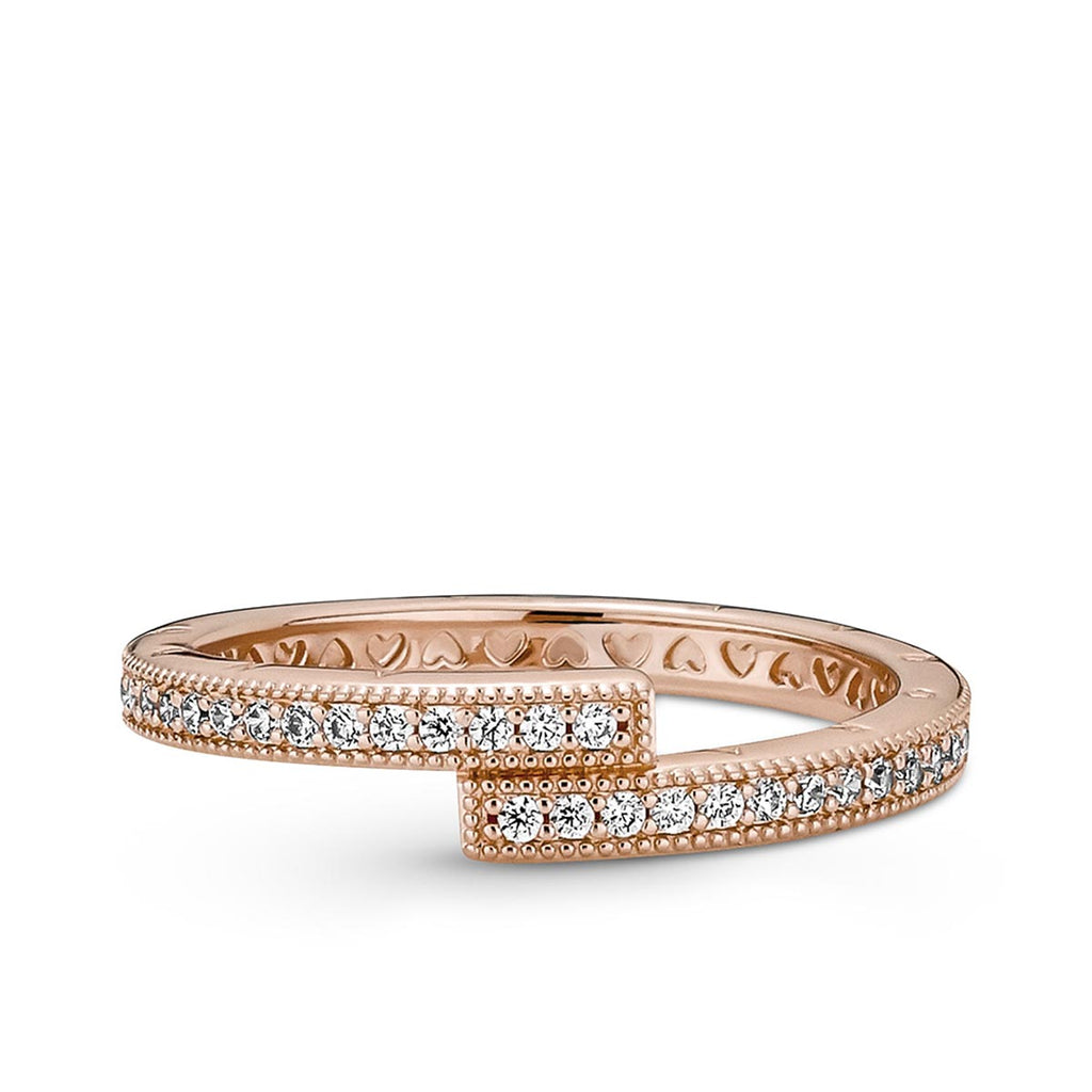 Pandora Sparkling Overlapping Ring